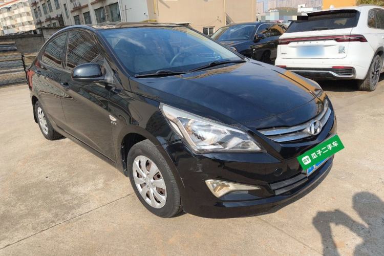 Used Hyundai Verna (older generation) 2014 1.4L Manual Smart GLS Trim
