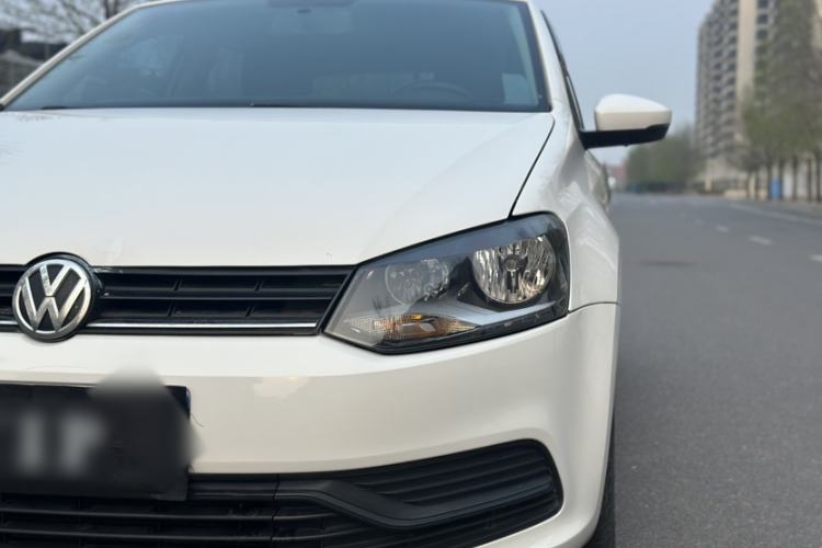 Used Volkswagen Polo 2016 1.4L Manual Fashion Model