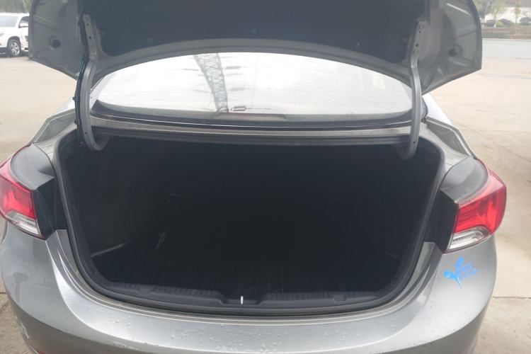 Used Hyundai Elantra (5th Generation / Langdong) 2012 1.6L Manual Fashion Edition
