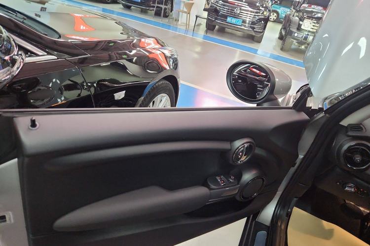 Used MINI MINI 2023 1.5T ONE