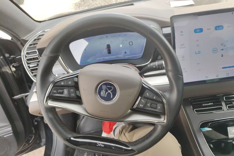 Used BYD Han 2022 EV Genesis Edition 715KM Front-Wheel-Drive Prestige Model
