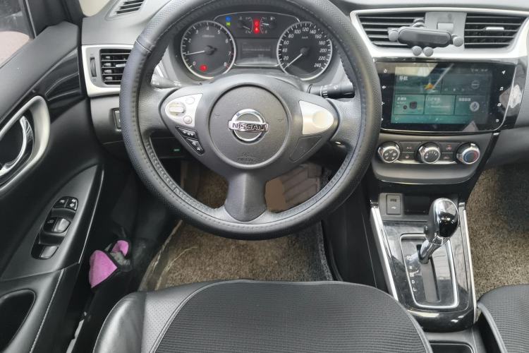 Used Nissan Sylphy 2019 1.6XV CVT Smart Connect Luxury Edition China VI Standard Steering Wheel