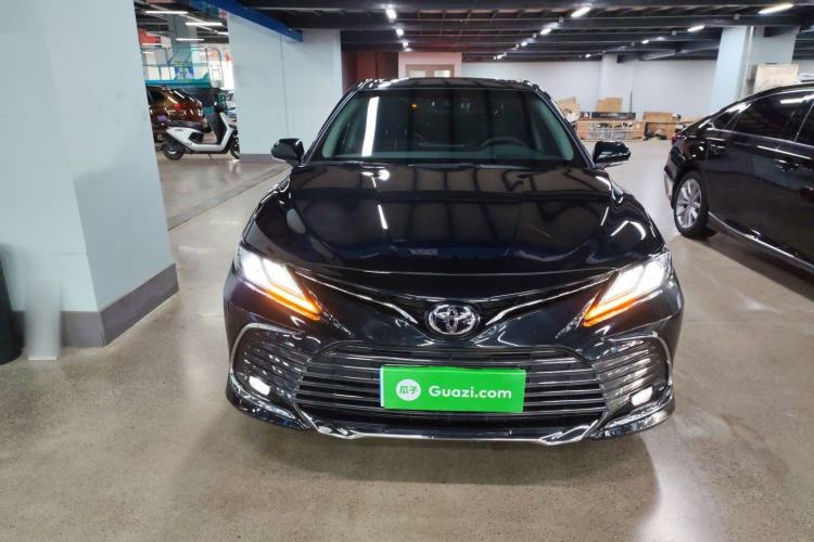 Used Toyota Camry 2023 2.0G Luxury Edition

