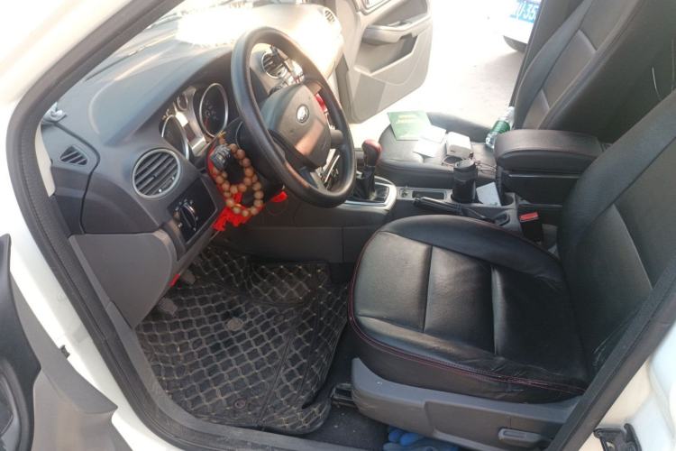 Used Ford Focus 2013 Hatchback Classic 1.8L Manual Base Model
