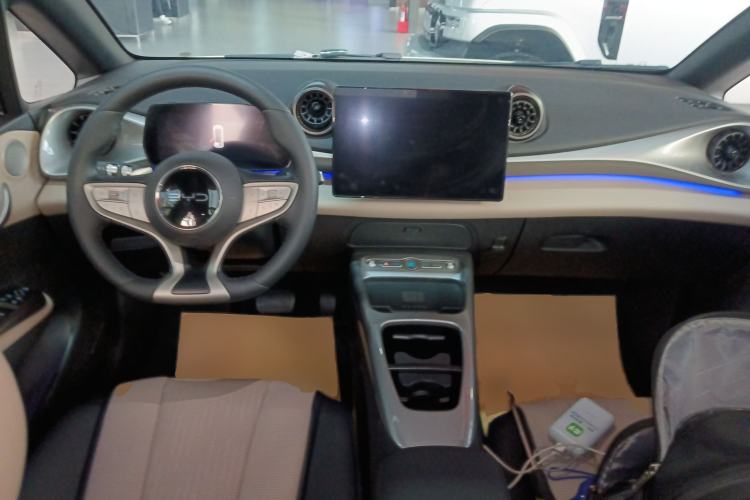 Used BYD Dolphin 2025 Intelligent Driving Version 410 km Fashion Edition
