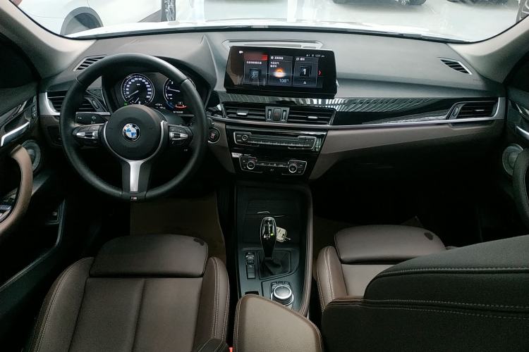 Used BMW X1 2022 sDrive25Li Leading Model
