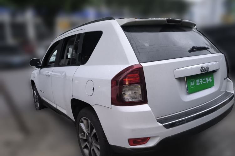 Used Jeep Compass 2014 Revised Version 2.4L Four-Wheel Drive Luxury Edition Rear Left 45 Deg