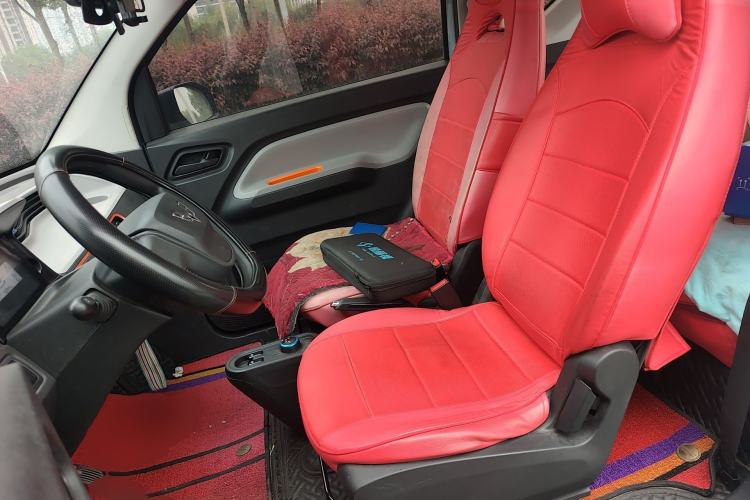 Used Wuling Hongguang MINIEV 2021 Macaron Fashion Edition Lithium-Ion Battery Left Front Seat
