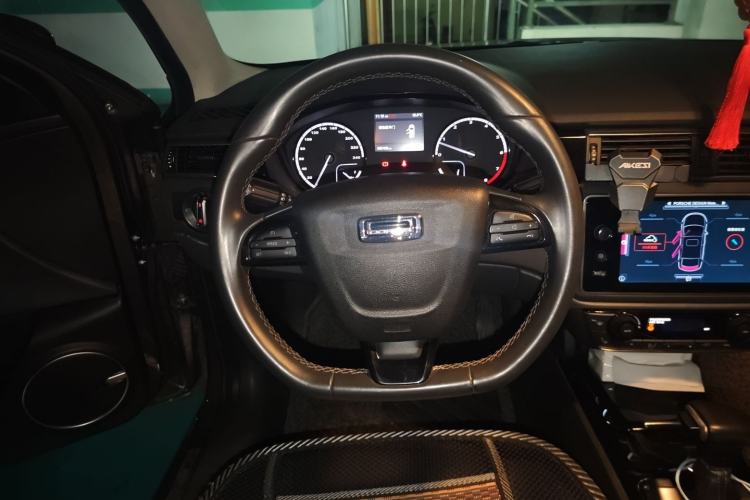 Used Qoros 3 2015 Sedan 1.6T Automatic ZhiZhen Enhanced Model