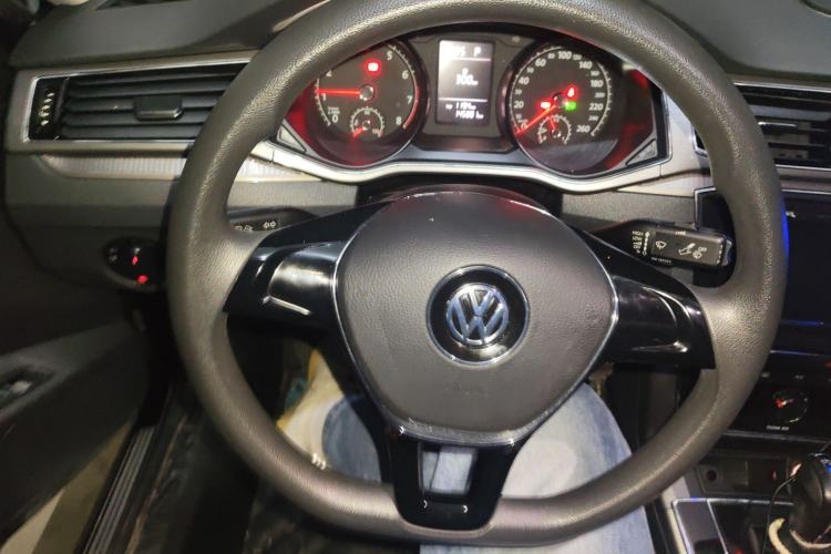 Used Volkswagen Passat 2016 280TSI DSG Prestige Edition Steering Wheel