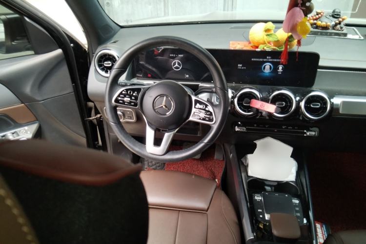 Used Mercedes-Benz GLB 2023 GLB 200 Dynamic Edition Steering Wheel