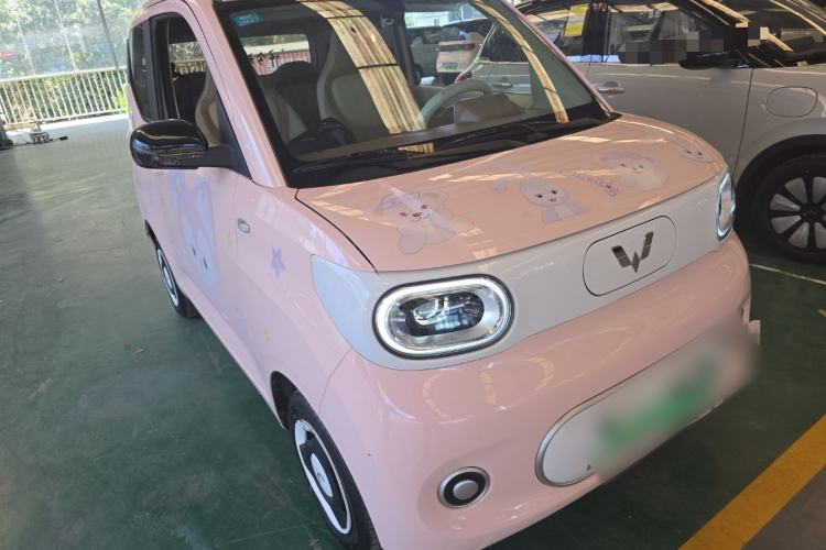 Used Wuling Hongguang MINIEV 2024 3rd Generation 215km Youth Edition Front Right 45 Deg