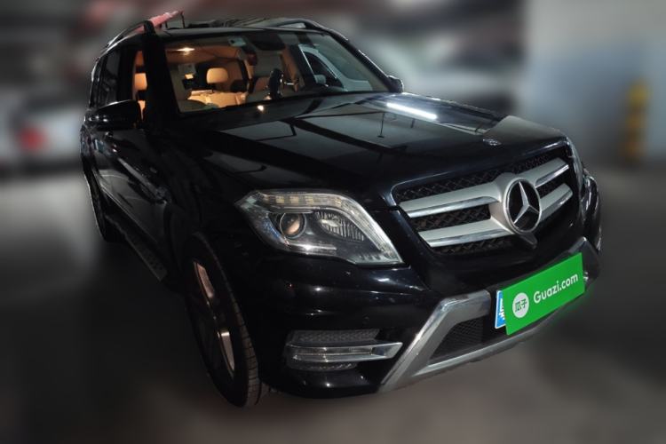 Used Mercedes-Benz GLK-Class 2015 GLK 300 4MATIC Luxury Ultimate Edition Front Right 45 Deg