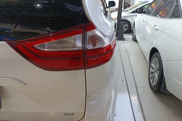 Used Toyota Sienna 2016 3.5L Two-Wheel Drive 7-Seater Parallel Import
