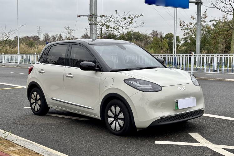 Used Wuling Bingo 2023 333 km Enjoyment Version
