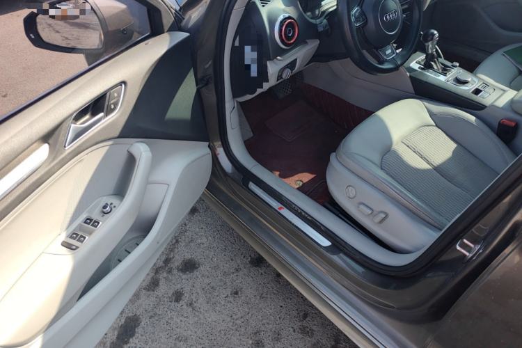 Used Audi A3 2014 Limousine 40 TFSI S line Comfort Model