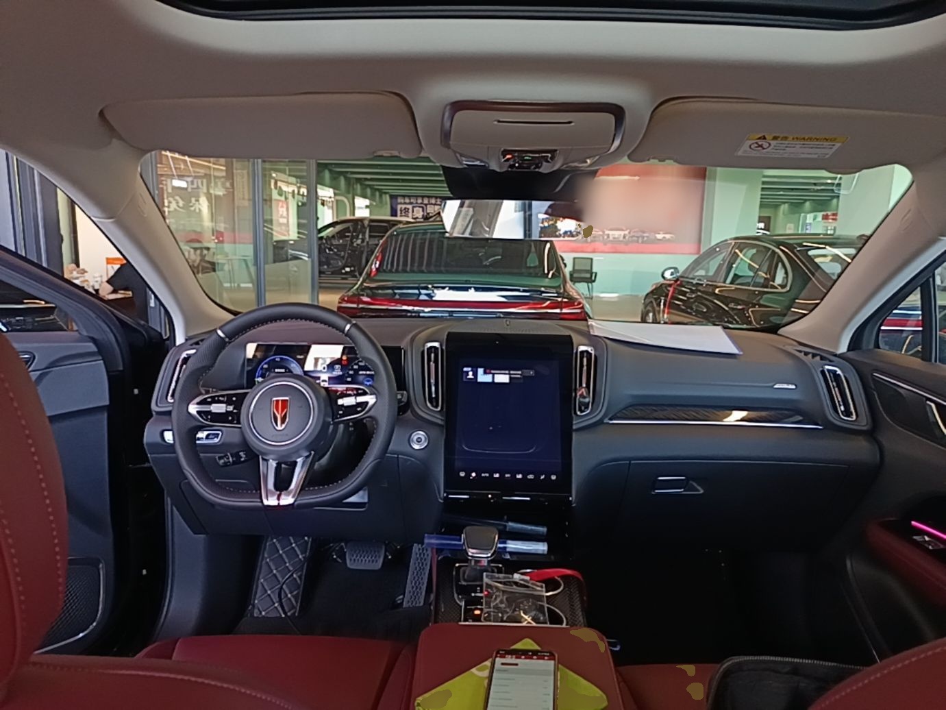 Hongqi HS3 PHEV 2025 Model 117km Jingwei Edition — снимка 12
