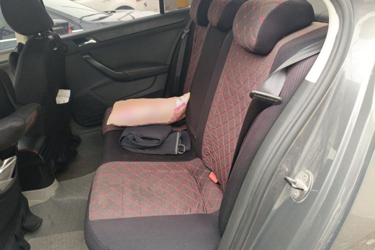 Used Skoda Rapid 2013 1.6L Manual Enjoyment Model