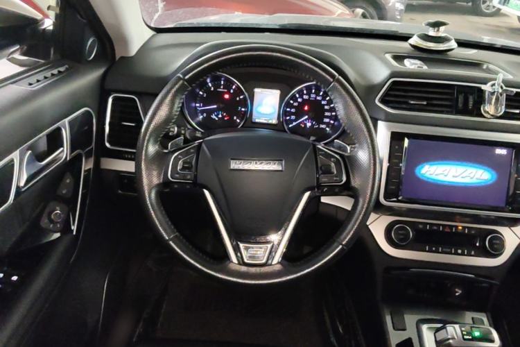Used Haval H6 Coupe 2017 Red-Label 2.0T Automatic Two-Wheel Drive Urban Model

