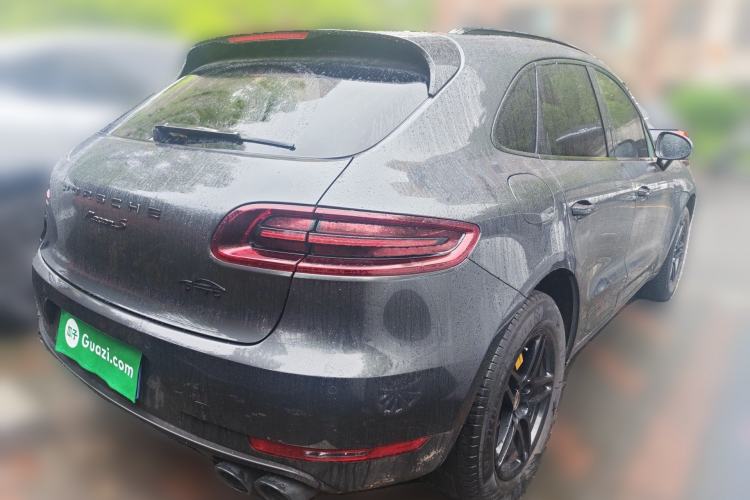 Used Porsche Macan 2016 Macan 2.0T Rear Right 45 Deg