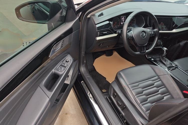 Used Volkswagen Passat 2020 330TSI Elite Edition China VI
