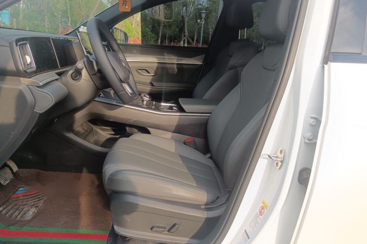 Used BYD Song Pro New Energy 2025 Second-Generation DM-i 75KM Leading Edition Interior 1