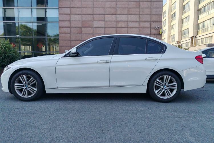 Used BMW 3 Series 2016 320i Fashion Model