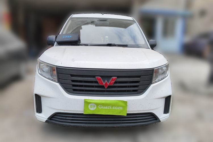 Used Wuling Hongguang PLUS 2019 1.5T Manual Standard Version 7 Seats
