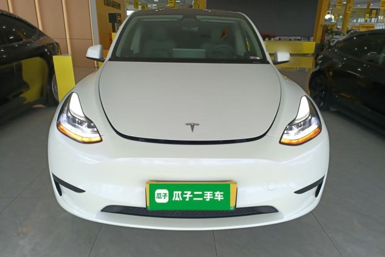 Used Tesla Model Y 2023 Rear-Wheel-Drive Version Front