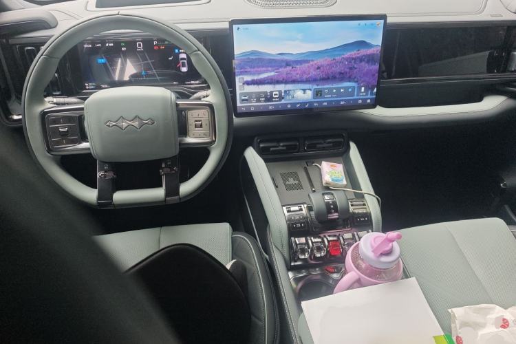 Used Formula Leopard 5 2023 Navigator Edition
