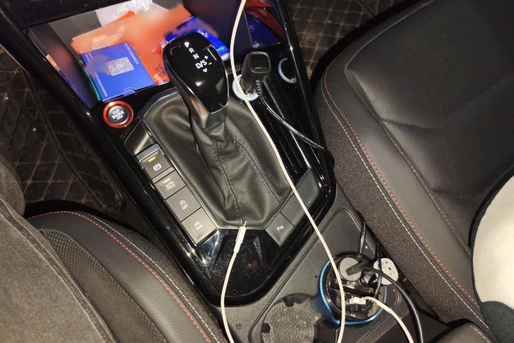 Used Volkswagen Tayron 2020 330TSI Two-Wheel Drive Luxury Smart Connectivity Version Gear Lever