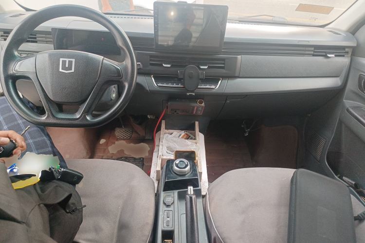 Used Farizon Xingxiang V 2024 Star Enjoy V6E Feature Edition Zhixin 46.08 kWh Center Console