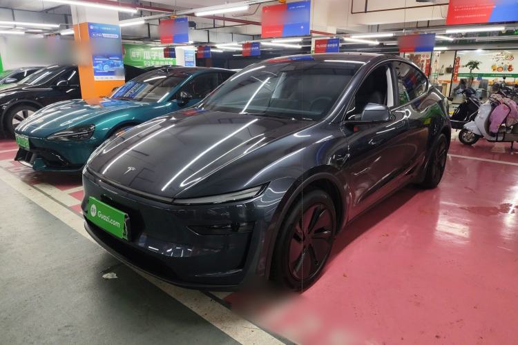 Used Tesla Model Y 2025 Long-Range All-Wheel Drive First Edition