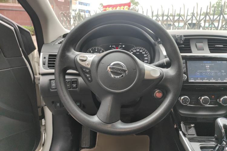 Used Nissan Sylphy 2016 1.6 XL CVT Deluxe Edition Steering Wheel