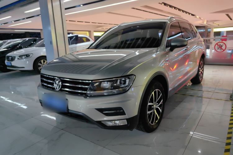 Used Volkswagen Tiguan L 2017 330TSI Automatic Two-Wheel Drive Comfort Edition