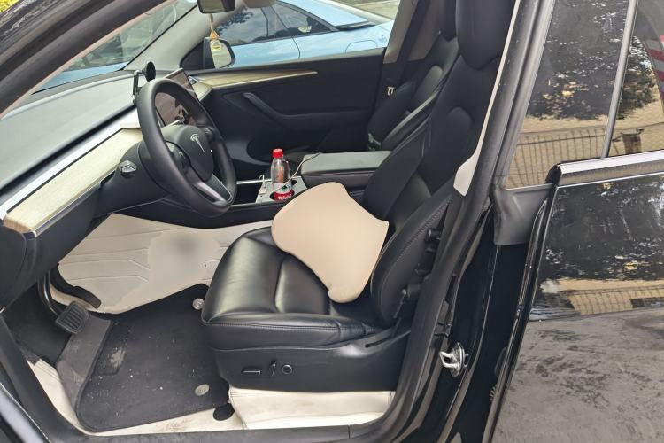 Used Tesla Model Y 2022 Rear-Wheel-Drive Version Left Front Seat