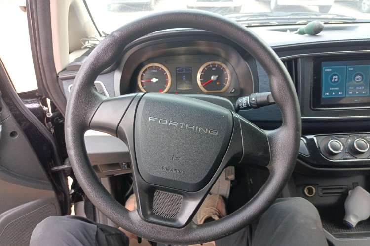 Used FORTHING Lingzhi 2023 M5L 1.6L Comfort Edition 7-Seater
