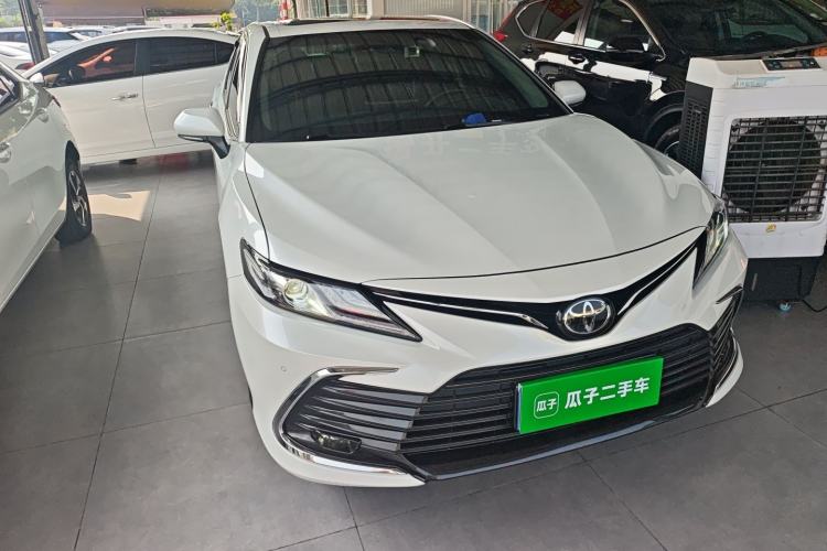 Used Toyota Camry 2021 2.0G Luxury Edition
