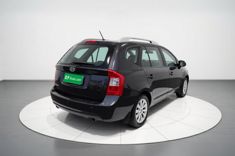 Used Kia Carens 2011 2.0L 7-Seater Automatic Standard Edition
