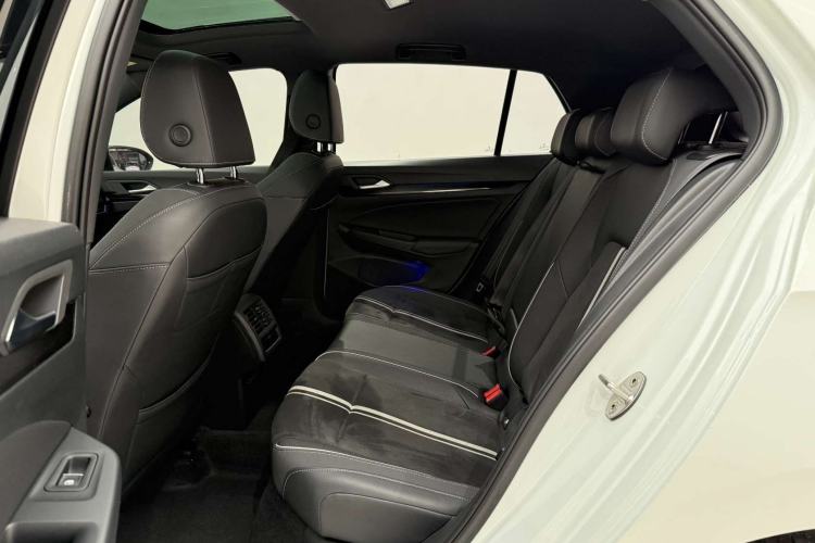 Used Volkswagen Golf 2021 280TSI DSG R-Line Interior 2