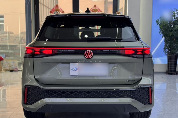 Used Volkswagen Tayron 2025 Tiguan L 380TSI 4Motion Luxury Easy Package Trunk