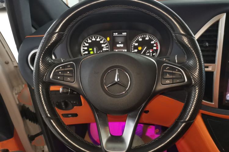 Used Mercedes-Benz Vito 2018 2.0T Business Version China VI Emission Standard