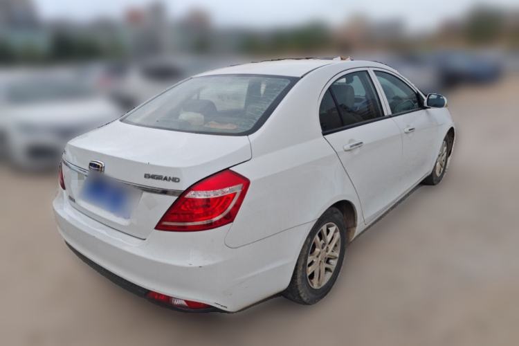 Used Geely Auto Classic Emgrand 2013 Sedan 1.8L Manual Entry-Level CNG Model
