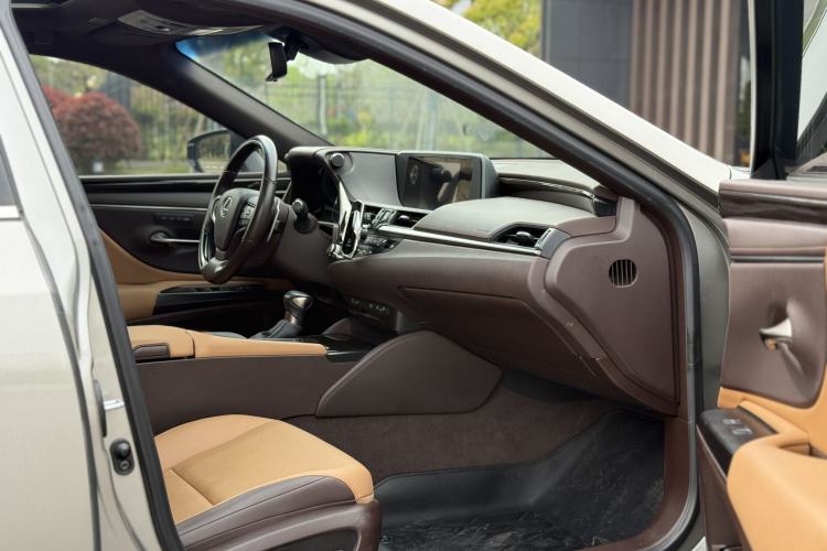 Used Lexus ES 2020 200 Luxury Edition
