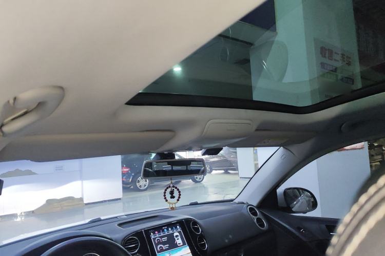 Used Volkswagen Tiguan 2016 280TSI Automatic Two-Wheel Drive Silk Road Comfort Edition Headliner