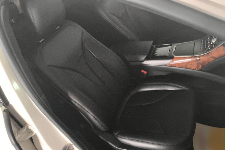 Used Lincoln Nautilus 2019 2.0T Four-Wheel Drive Zunya Edition China VI Standard
