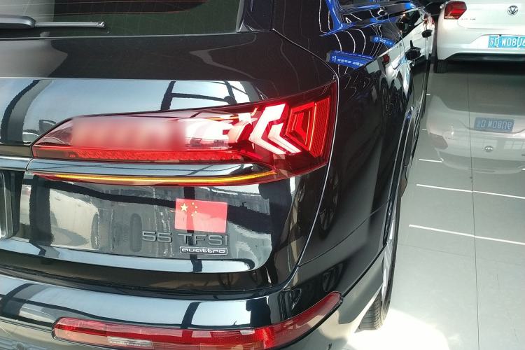 Used Audi Q7 2021 55 TFSI quattro S line Sport model