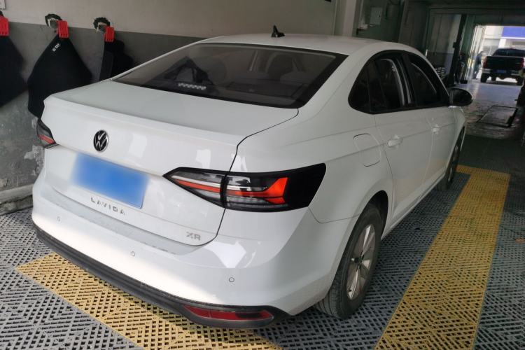 Used Volkswagen Lavida 2023 New Sharp 1.5L Automatic Excellent New Edition