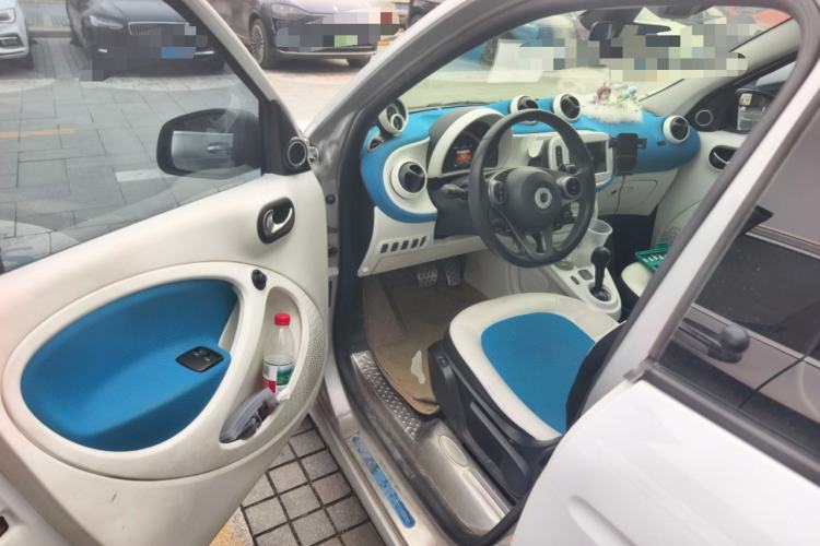 Used smart forfour 2016 0.9T 66 kW Ultimate Edition