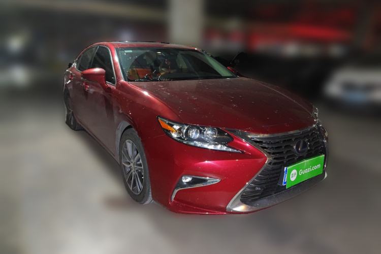 Used Lexus ES 2015 300h Comfort Edition
